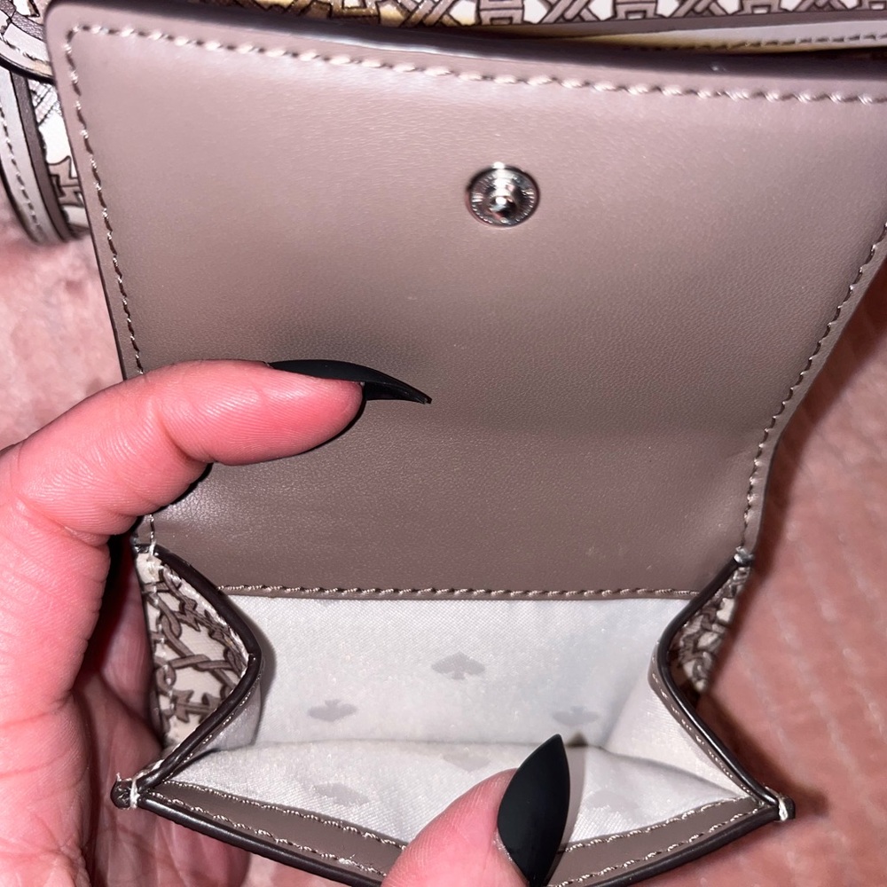 Kate Spade Crossbody / Wallet ♠️ - Picture 6 of 9